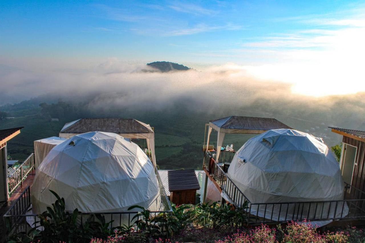 ภูเบิกฟ้า แคมป์ปิ้ง Hotell Mon Jam Exteriör bild