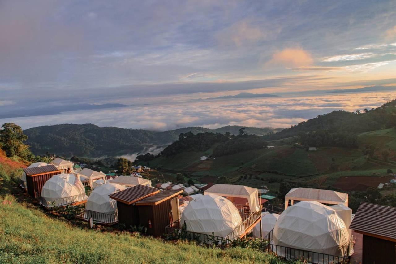ภูเบิกฟ้า แคมป์ปิ้ง Hotell Mon Jam Exteriör bild